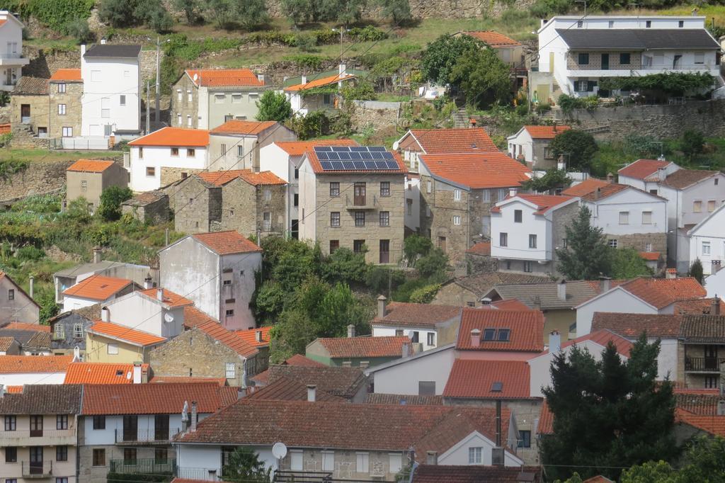 达斯拉热斯公寓 Alvoco da Serra 外观 照片